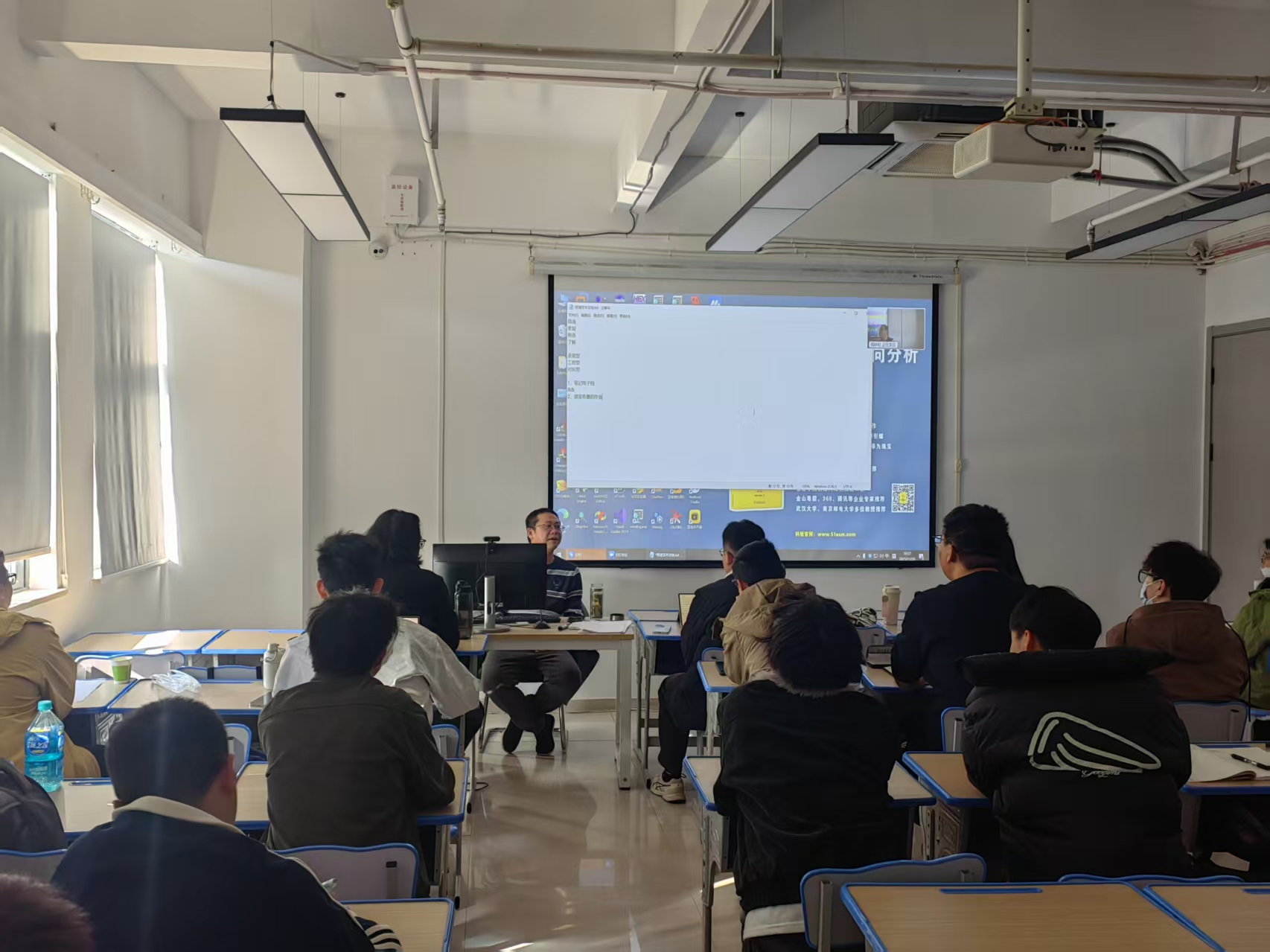 9822976be75123d926b715c47b71b6de.jpg 9822976be75123d926b715c47b71b6de.jpg